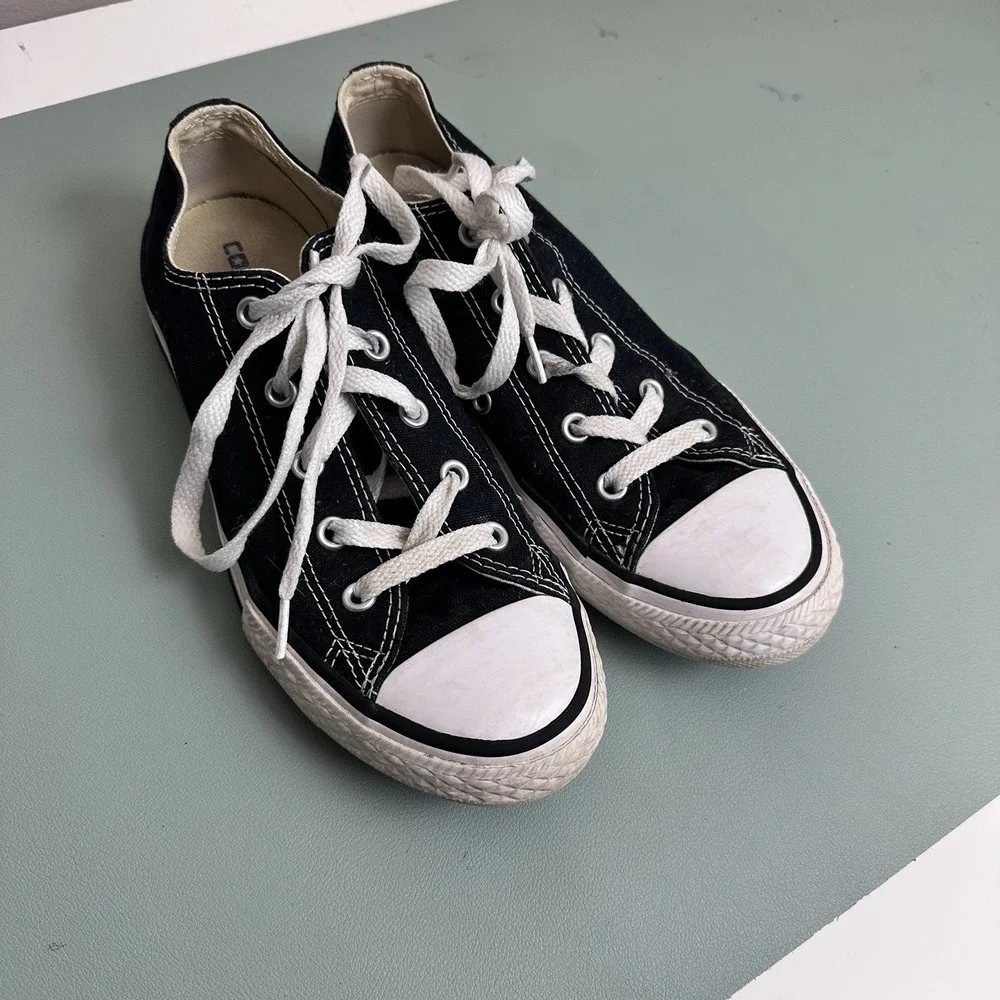 Converse All Star Sneakers Black Low Top Lace Athletic Shoes Youth Sz 3